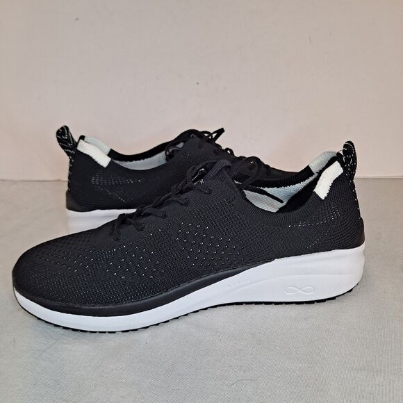 Infinity by Cherokee Men\'s Everon Knit Black & White Shoes US Size 9.5 main image 10